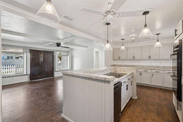 401 W 10TH STREET, Sanford, FL 32771