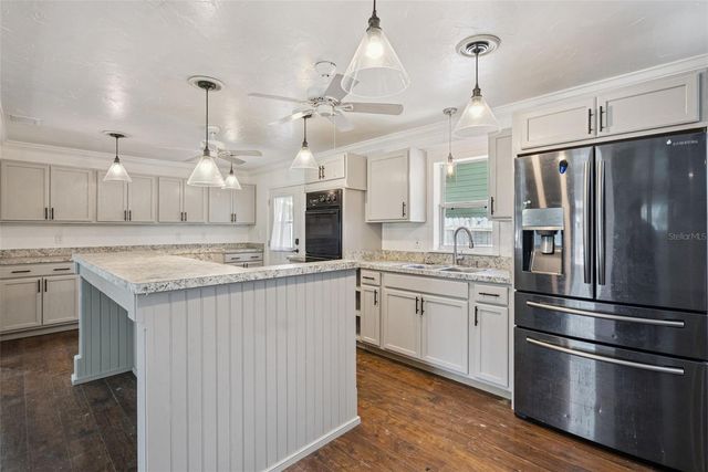 401 W 10TH STREET, Sanford, FL 32771