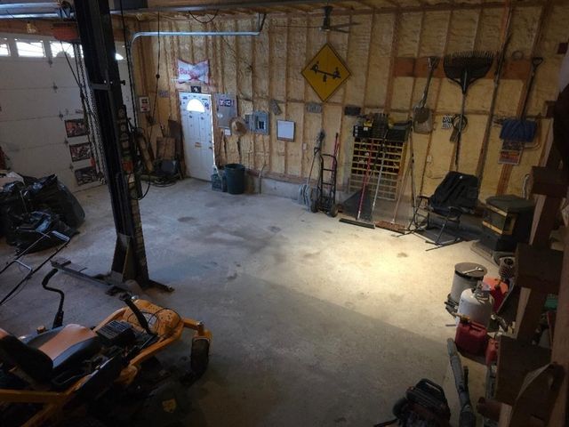 40 Biscayne Street, Leominster, MA 01453