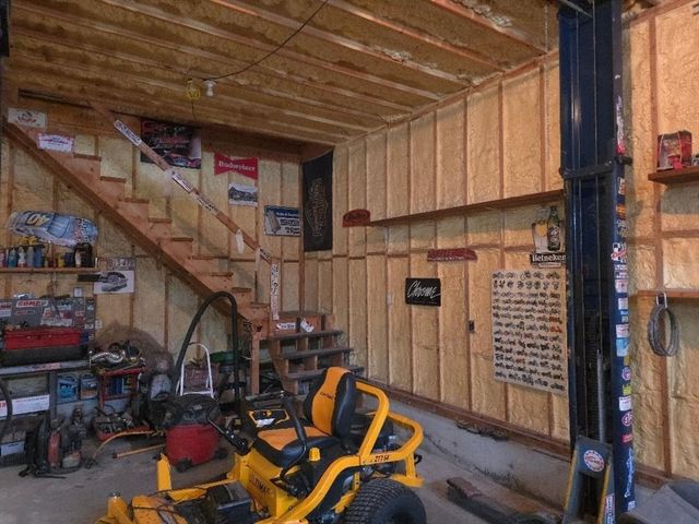 40 Biscayne Street, Leominster, MA 01453