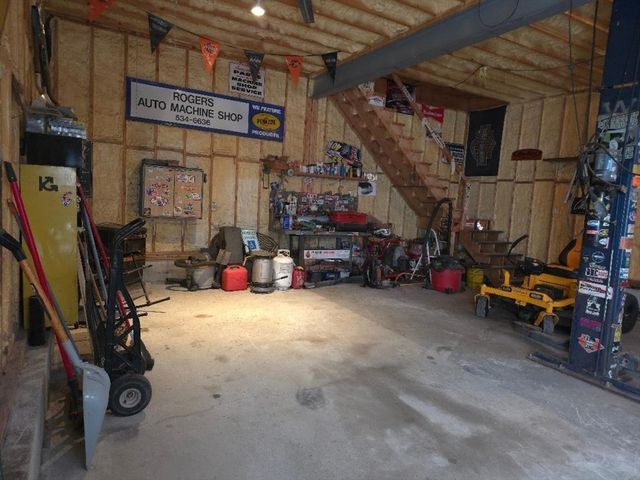 40 Biscayne Street, Leominster, MA 01453