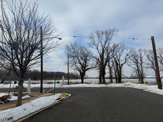 608 Summit Ave, Westville Boro, NJ 08093