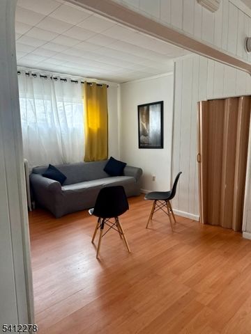 608 Summit Ave, Westville Boro, NJ 08093