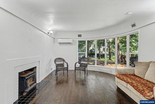 1080 Glen Creek Rd NW, Salem, OR 97304