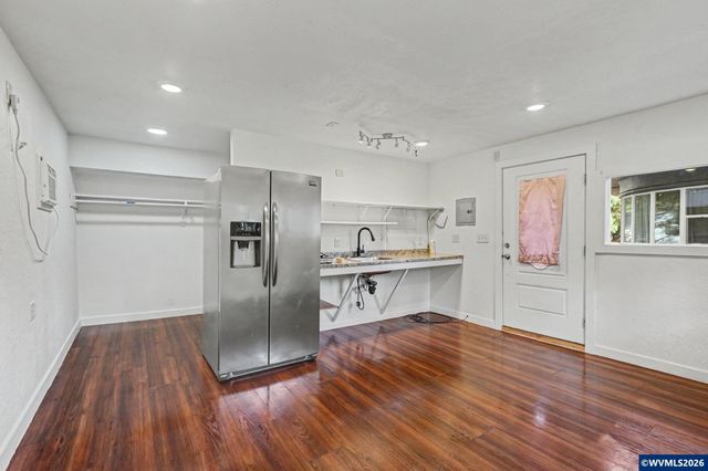 1080 Glen Creek Rd NW, Salem, OR 97304