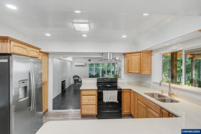 1080 Glen Creek Rd NW, Salem, OR 97304