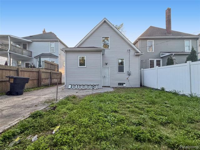 3446 Seyburn Street, Detroit, MI 48214