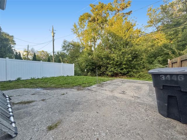 3446 Seyburn Street, Detroit, MI 48214