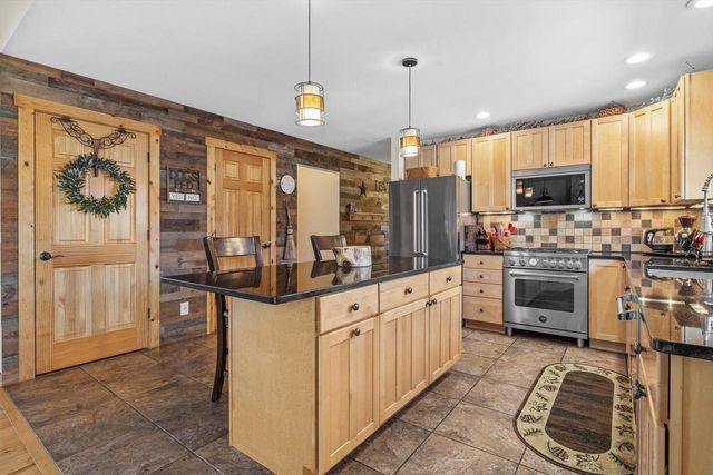 9065 377th AVENUE, Twin Lakes, WI 53181