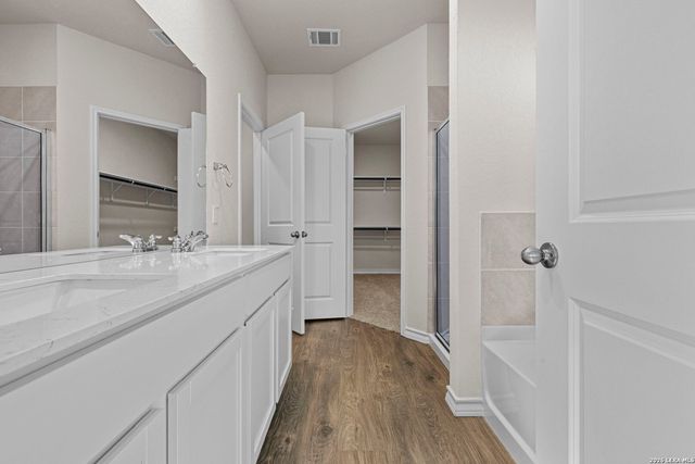 212 Hooded Dotterel, San Antonio, TX 78253