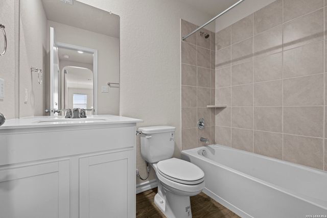 212 Hooded Dotterel, San Antonio, TX 78253