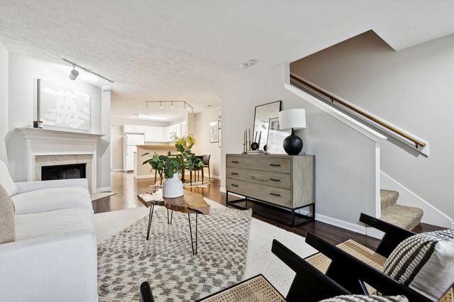 594 Flintlock Ct, Nashville, TN 37217