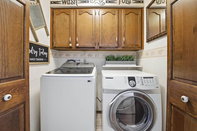 W6534 MANITOWOC ROAD, Menasha, WI 54952