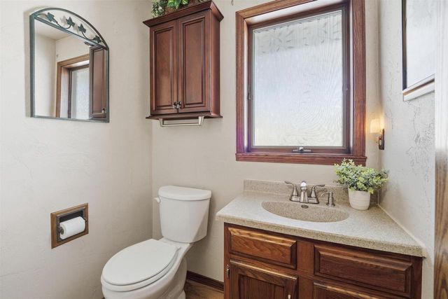 W6534 MANITOWOC ROAD, Menasha, WI 54952