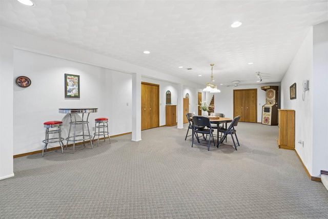 W6534 MANITOWOC ROAD, Menasha, WI 54952