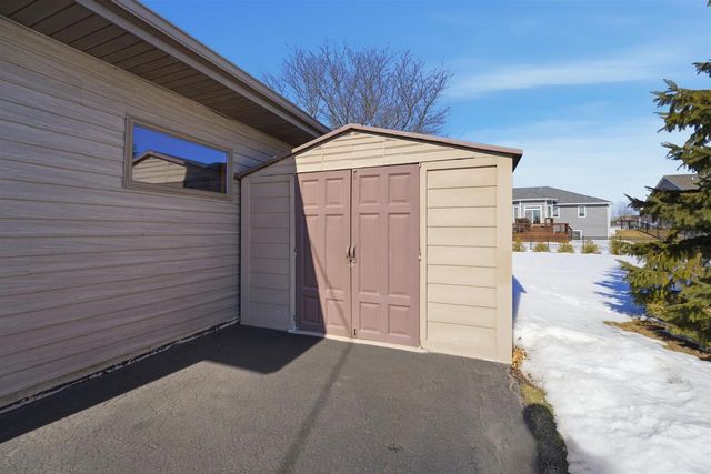 W6534 MANITOWOC ROAD, Menasha, WI 54952