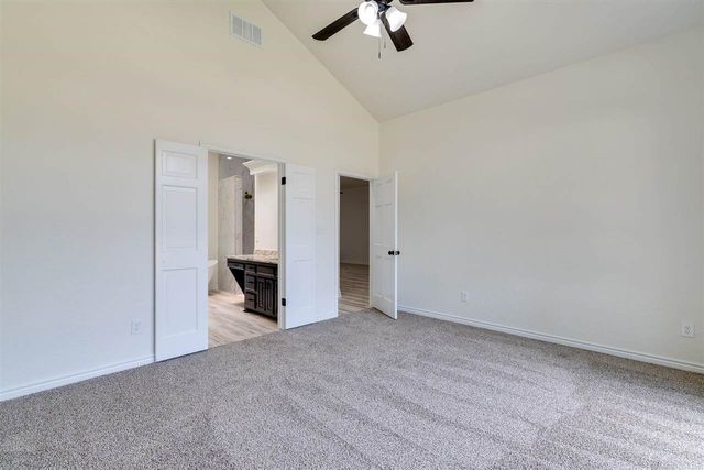 110 NE 51st St, Lawton, OK 73507