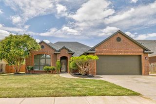 110 NE 51st St, Lawton, OK 73507