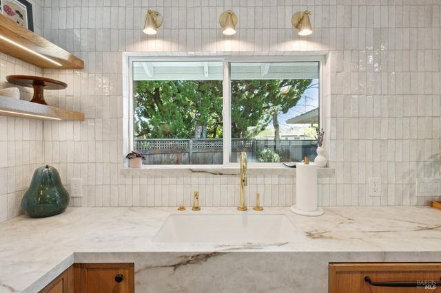 543 Avenue Del Oro, Sonoma, CA 95476