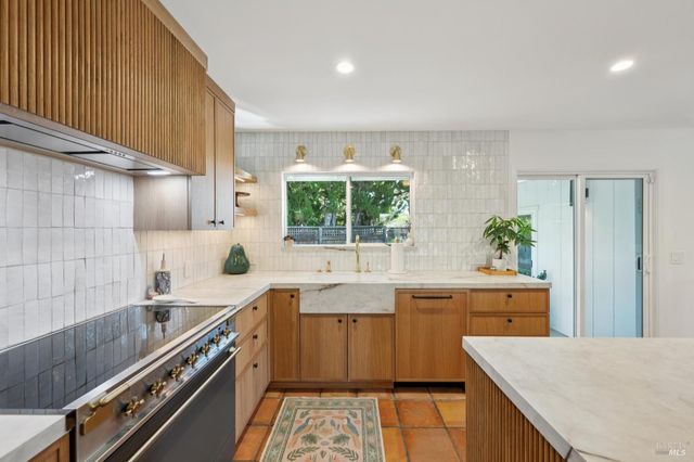 543 Avenue Del Oro, Sonoma, CA 95476