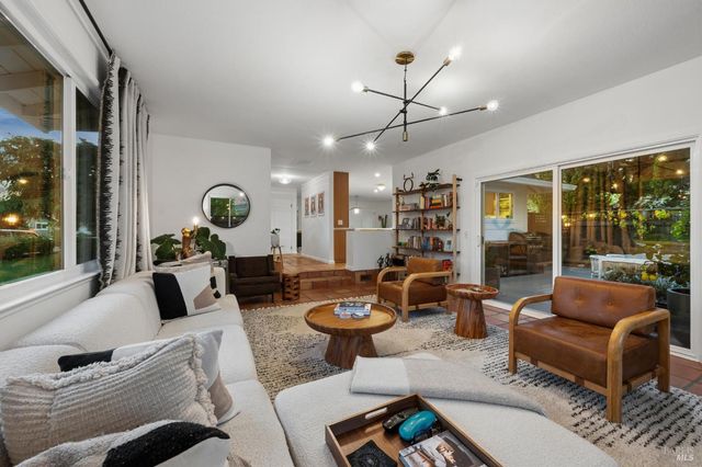 543 Avenue Del Oro, Sonoma, CA 95476