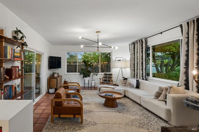 543 Avenue Del Oro, Sonoma, CA 95476