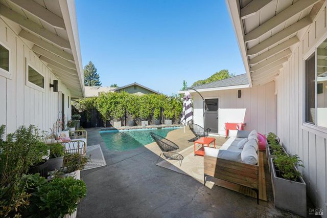 543 Avenue Del Oro, Sonoma, CA 95476