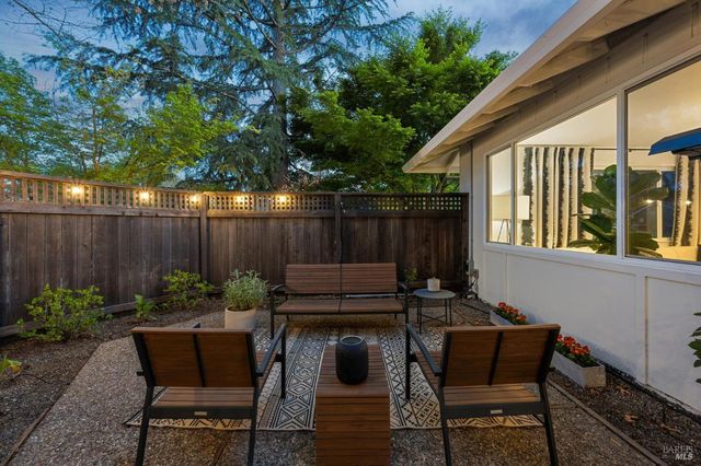 543 Avenue Del Oro, Sonoma, CA 95476