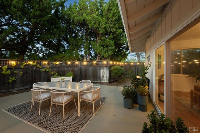 543 Avenue Del Oro, Sonoma, CA 95476