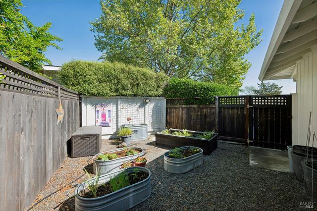 543 Avenue Del Oro, Sonoma, CA 95476