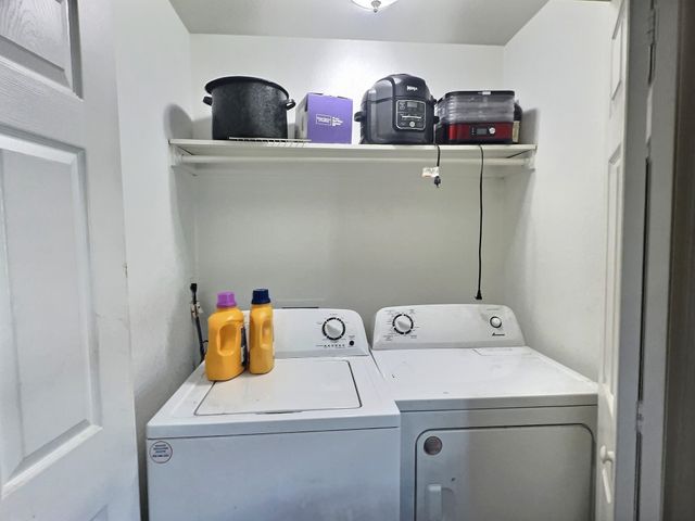 1908 S Ellis St, Wichita, KS 67211