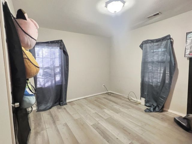 1908 S Ellis St, Wichita, KS 67211