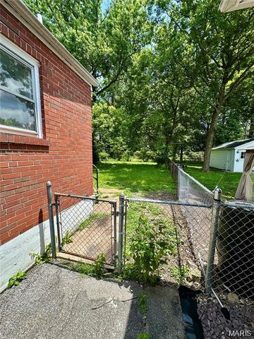 1422 Tamerton Avenue, University City, MO 63132