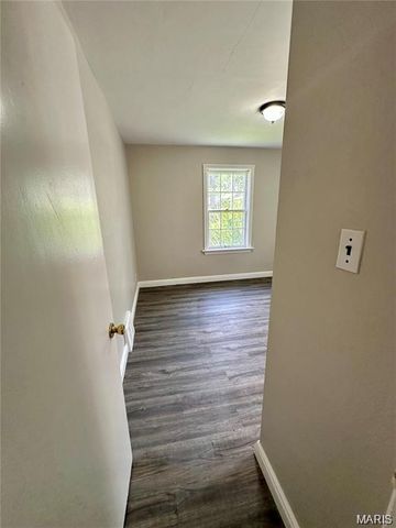 1422 Tamerton Avenue, University City, MO 63132