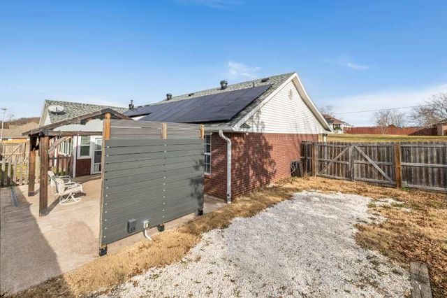 85 N Letitia Avenue, Fayetteville, AR 72701