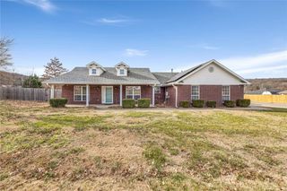 85 N Letitia Avenue, Fayetteville, AR 72701