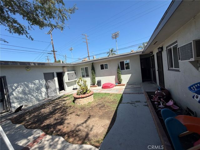 939 N Clementine, Anaheim, CA 92805