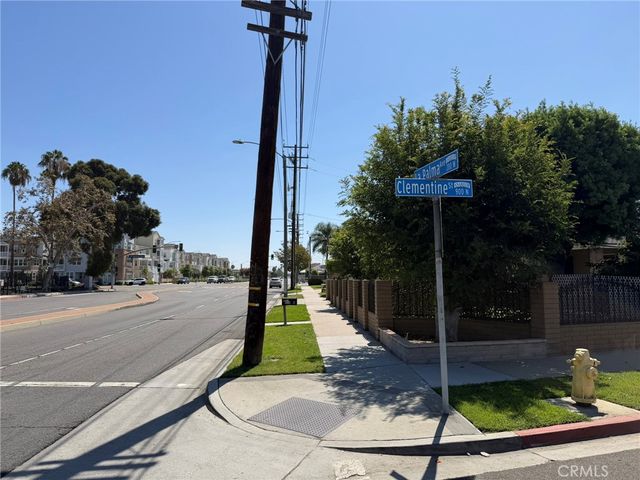 939 N Clementine, Anaheim, CA 92805