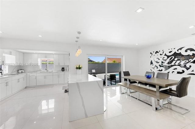 9724 SW 4th Terrace, Miami, FL 33174