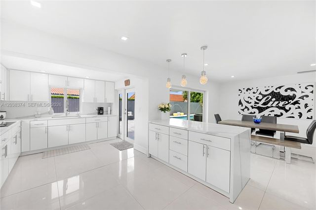 9724 SW 4th Terrace, Miami, FL 33174