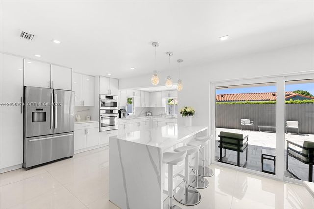 9724 SW 4th Terrace, Miami, FL 33174