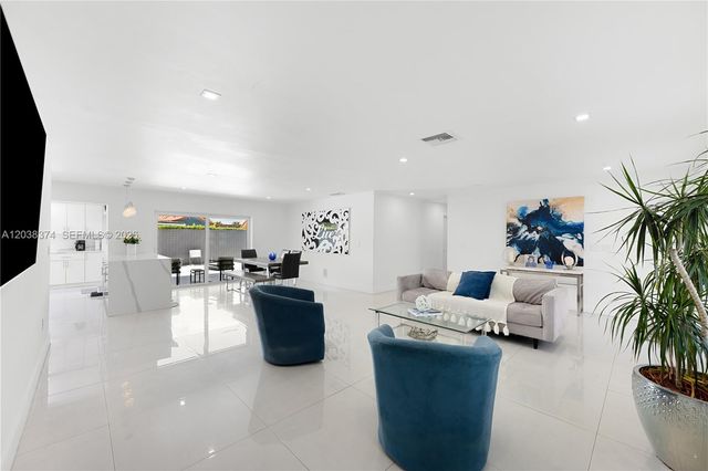 9724 SW 4th Terrace, Miami, FL 33174