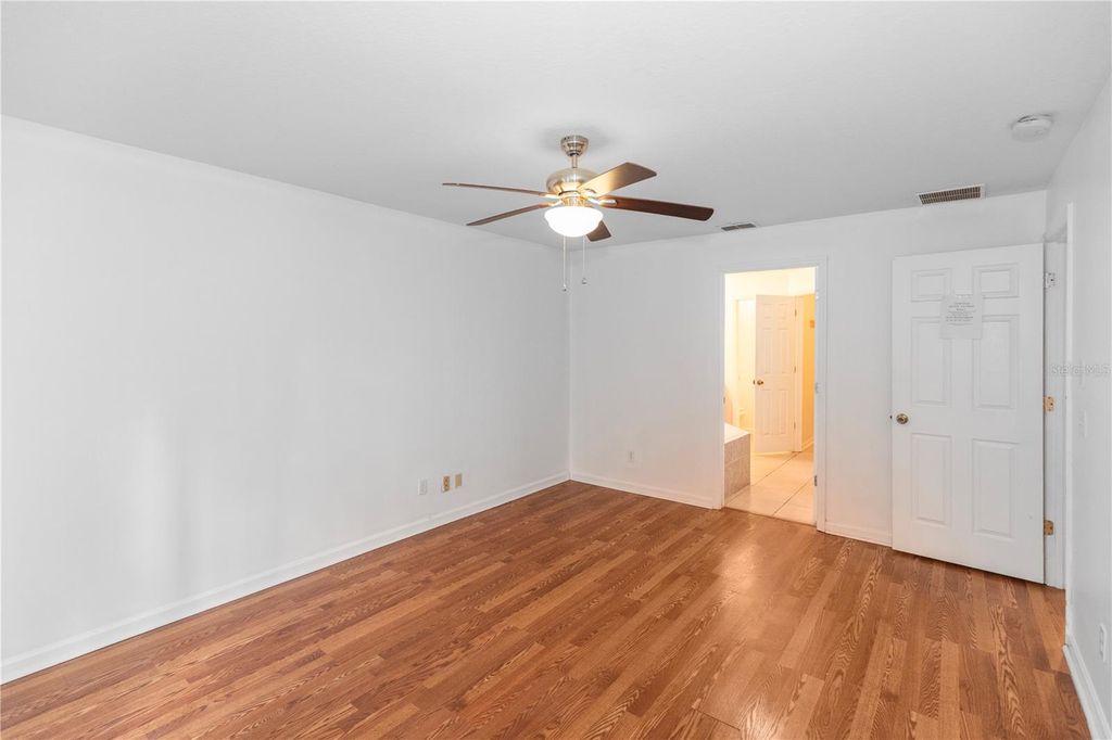 Image 19 of property listing at 1415 E ANNIE STREET, Tampa, FL 33612