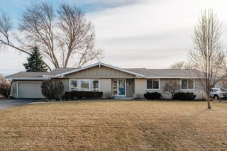 13715 W Park AVENUE, New Berlin, WI 53151