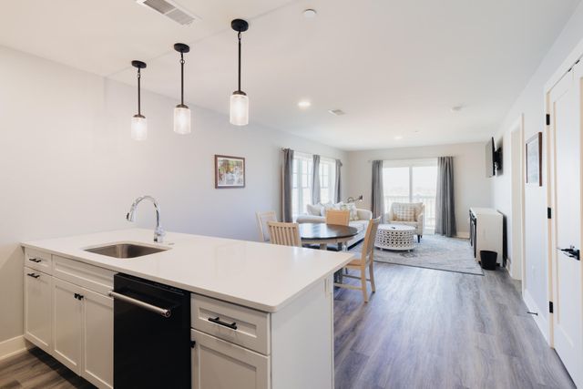 800 Whitwam Drive 1 & 1A, St. Joseph Twp, MI 49085