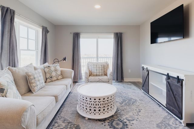 800 Whitwam Drive 1 & 1A, St. Joseph Twp, MI 49085