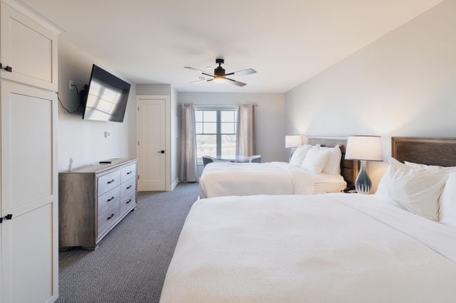 800 Whitwam Drive 1 & 1A, St. Joseph Twp, MI 49085