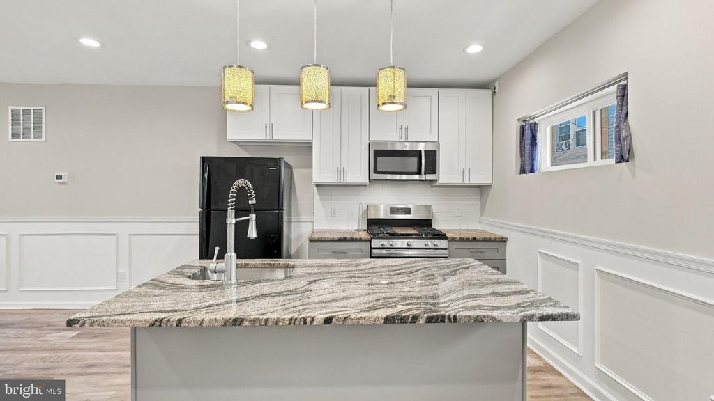2012 RITTENHOUSE ST, PHILADELPHIA, PA 19138 — photo 4