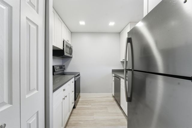 11477 NW 39th Court 203-1, Coral Springs, FL 33065