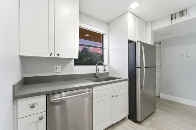 11477 NW 39th Court 203-1, Coral Springs, FL 33065
